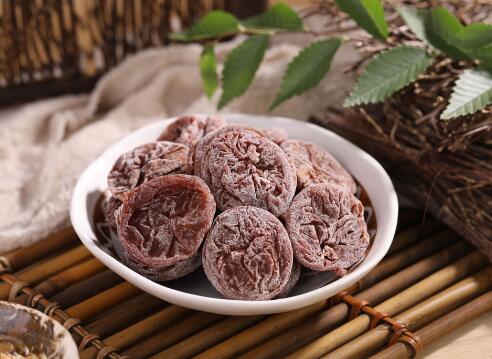 李雷yu韩梅梅亮相加盟展 做中国零食领导者