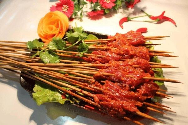 华阳串根香秉承质量产品 分享传统美味引领火锅文化