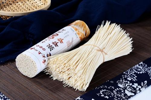 张爷爷空心面不断提供突破的产品 让每一个美食都能够得到人们的认可