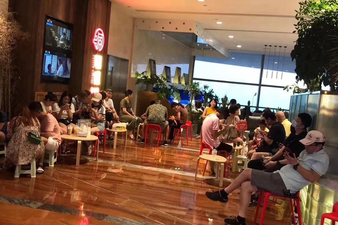 2020大众点评必吃榜上榜品牌，珮姐老火锅来2020上海站了!