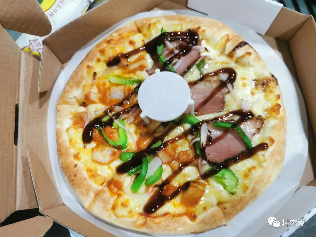 棒杰克披萨“空降”斐雅空间，带来不单单只有美食，还有热情与快乐!