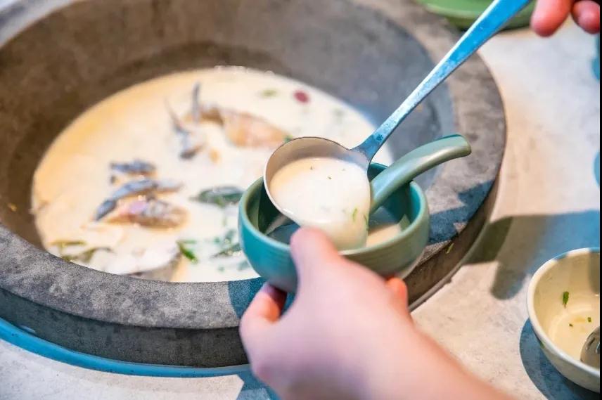 连续3年点评榜名列前茅，鲜潭蒸汽石锅鱼是怎么做到的?