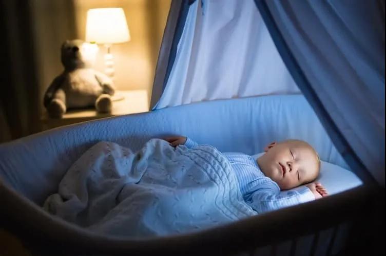 【宝宝学院】1岁宝宝睡觉不踏实的原因都有什么?