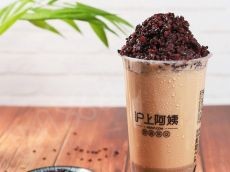 这场战“疫”，我们携手同行——沪上阿姨