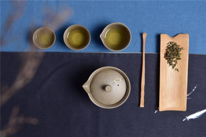 坚持采用新鲜健康优质的食材作为原料 每一杯茶饮都是精心制作