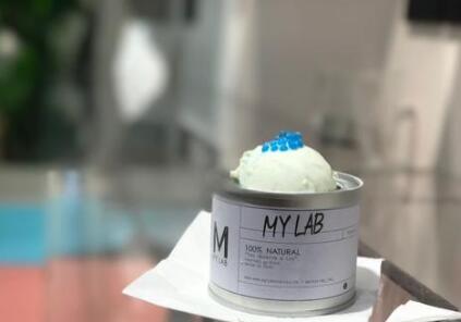 MYLAB分子冰淇淋实验室优选来自世界各地的优质原料 现做现卖新鲜可见