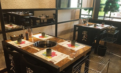 渝美人串串火锅精选食材风格独特 引起人们广泛关注