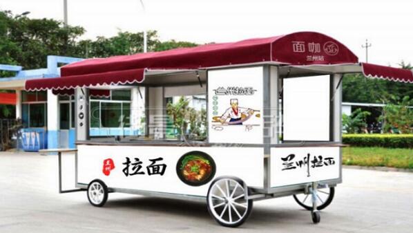 面咖选用精致而地道的用料 打造劲道爽滑的面条
