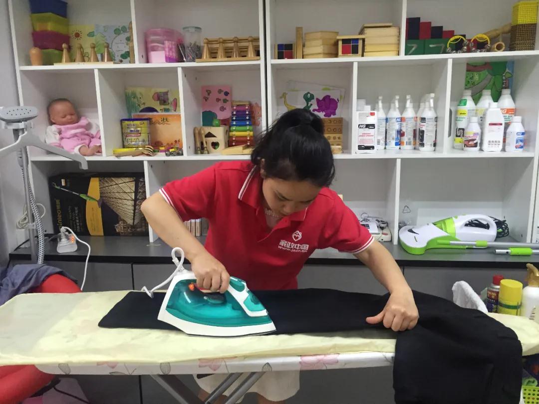 爱君家政：“一老一小”已成刚需，下半年计划再开100家店