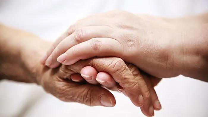 【健鹤宝·南京】不让时光辜负爱与等待，健鹤宝为你守护父母身体健康!