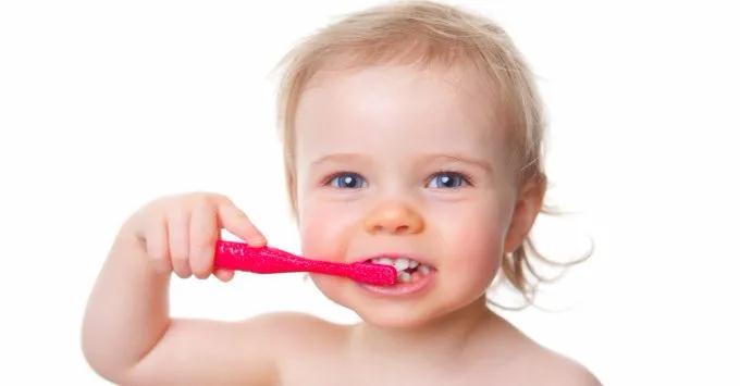 【宝宝学院】如何给宝宝挑选牙膏?