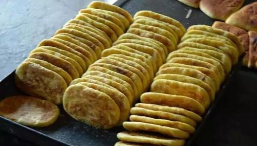 那些排长队的网红锅盔和烧饼，今年还可以投资吗？