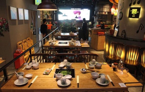 餐厅没客人时，我用这4个小技巧成功吸引客流！