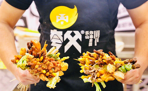 家乡好店 | 夸父炸串：从乐山路边小吃到全球连锁