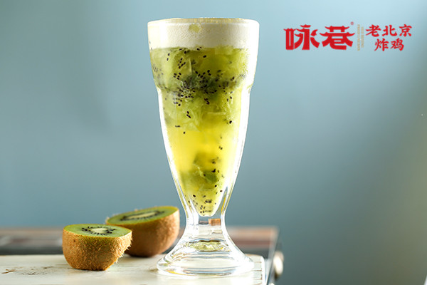 咏巷炸鸡排加盟费 5万够吗？