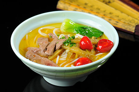 加盟老城街小面创业开店，保你轻松经营