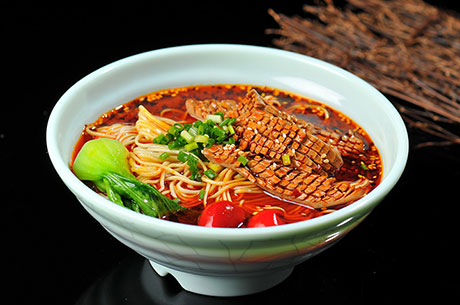 投资老城街小面，开辟你的广阔财路!