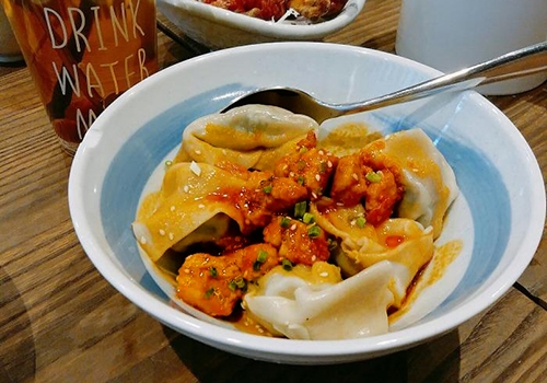 馄饨加盟好不好 满宝馄饨生意蒸蒸日上