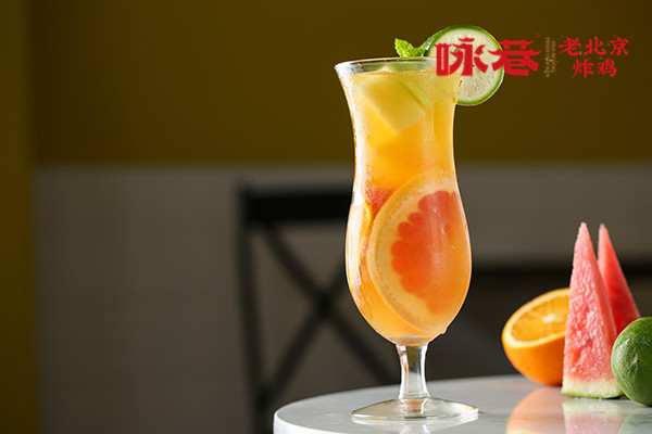 想吃炸鸡当然是选择开一家咏巷炸鸡加盟店不会错